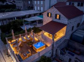 Seafront Villa Denis，位于波尔的酒店