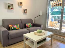 Duplex à 300m des plages, restos, commerces Saint-Cyr-sur-mer AQUALAND 1km，位于莱克斯的酒店