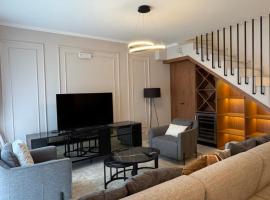 Luxury penthouse，位于拉法洛维奇的酒店