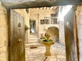 La Mistraline, 2 bedrm 2 bath house in the heart of Provence