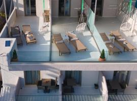 Endless Blue Seaside View，位于普拉基亚斯的酒店