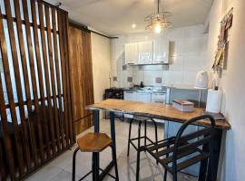 Moderno Monoambiente con estacionamiento，位于戈多伊克鲁斯的酒店