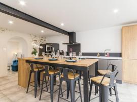 Maison calme, rénovée, proche Clisson – 3 chambres, terrasses, jardin, pétanque, stationnement privé - FR-1-306-1208，位于克利松的酒店