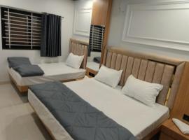 Cloud hotel，位于乌贾因的酒店