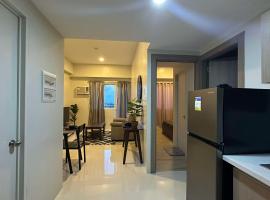 Condo - 2 Bedrooms Family with Balcony，位于Basak的酒店