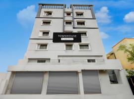 Super Townhouse Vanasthalipuram Near Deer National Park，位于Surūrnagar的酒店