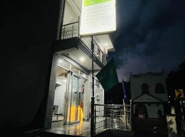 Kaffal Hotel & Restaurant，位于Rudraprayāg的酒店