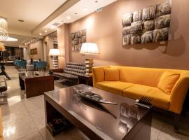 Flisvos Hotel Nafpaktos，位于纳弗帕克托斯的酒店