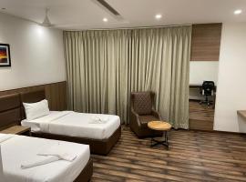 Orion Tree Hotel Sullurupeta，位于Tada的酒店