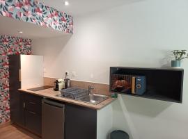 Les Chalets d'Arlos，位于Arlos的酒店