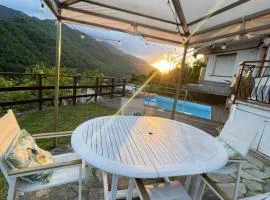 La Casa Bianca by M&G