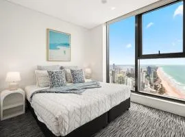 Skyhigh Suite with Ocean Views - Pet Friendly