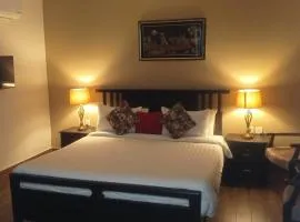 Gulberg Suites