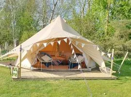 Luxury Bell tent Glamping near Yorkshire Wolds