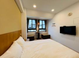 有某行旅 yóu mǒu hostel，位于台南的酒店