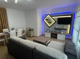 Montijo Lux & Design Apartment - Private Rooms