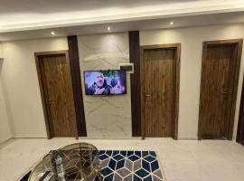 Chalet for rent in porto golf marina with garden and view pool，位于阿莱曼的酒店