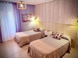 Hostal Boutique Puerta del Sol，位于托雷拉韦加的酒店