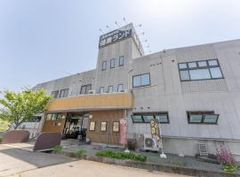 RV park plus Numata Kenko Land，位于沼田的酒店