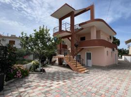 Guest House Vlore，位于伏罗拉的酒店