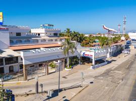 Splash Inn Nuevo Vallarta & Parque Acuatico，位于新巴利亚塔的酒店