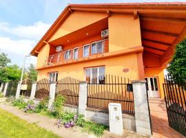 Vilă cu 3 dormitoare la etaj，位于Utvin的酒店
