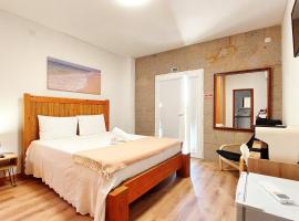 Fernandes Guest House Bright Private Suite，位于蓬德利马的酒店