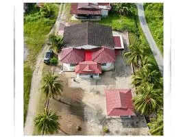 Homestay The White House Balik Pulau Penang