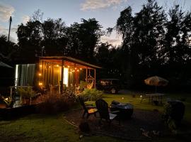 Glamping Mayaguez Just for 2，位于马亚圭斯的酒店