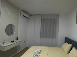 Seaside Luxury Apartment