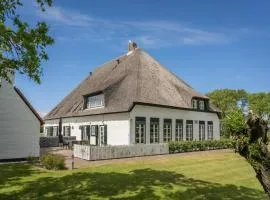Farmhouse in De Cocksdorp near Beach