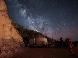 Yurt Overlook #8 with AC and Private Bath King Suite