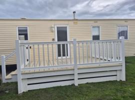 Lyons Robin Hood Holiday Park，位于拉尔的酒店