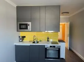 neu renoviert private zimmer mit Bad und Küche