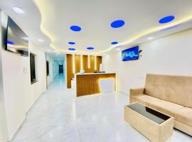 Hotel Sahara Tree，位于班加罗尔的酒店