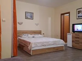 Nestinarka beach studio