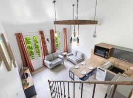 Le Duplex des Ocres - 2 bedrooms - Air conditioning - WiFi，位于阿普特的自助式住宿
