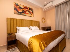 hotel saraya