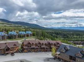 Timberstone Lodge by StayIn