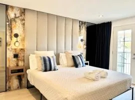 The Royal Suite - Hot Tub - Free EV Chrger