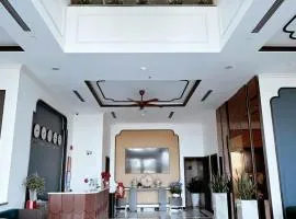 Holiday Hotel Van Don