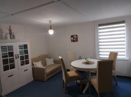 Ferienhaus im Wald Mecklenburgische Seenplatte，位于韦森贝格的酒店