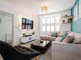 Modern Hove Home close to Brighton Beach with FREE PARKING，位于布莱顿霍夫的酒店