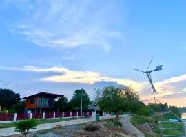 บ้านท่าเรือยิ้มกรุงโฮมสเตย์