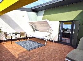 Mogosoaia High Living Penthouse，位于Chitila的酒店