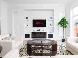 Modern 3BR Near Langley Events Centre & EV charger，位于兰利的酒店