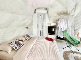 Kawoeng glamping dome，位于万隆的酒店