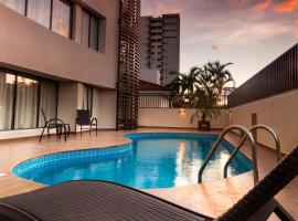 Mai Suites Apart Hotel，位于圣克鲁斯的酒店