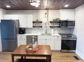 Little Bit-A-Cozy, 2BR Retreat