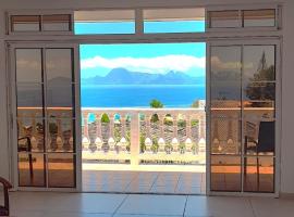 T2 Villa Moana Nui，位于普纳奥亚的酒店